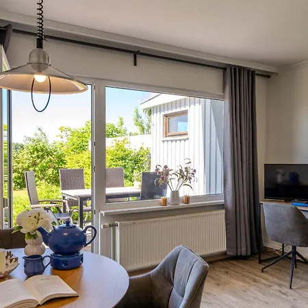 Apartment Boddenweite 5 *